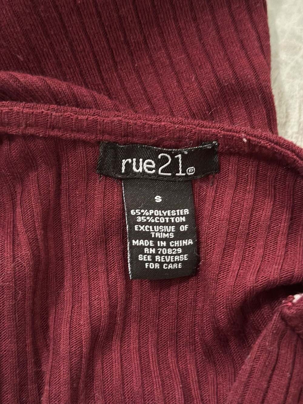 rue21 Ribbed Lace-Up Front Short Sleeve Bodysuit in Burgundy - Picture 4 of 6
